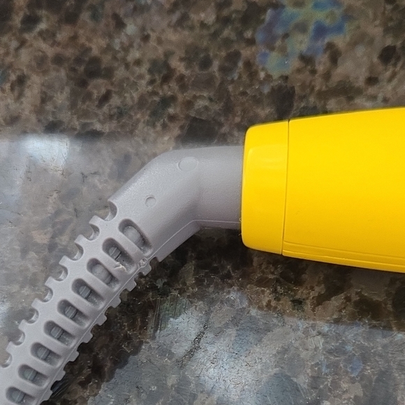 Drybar The Brush Crush Heated Straightening Brush main image 5